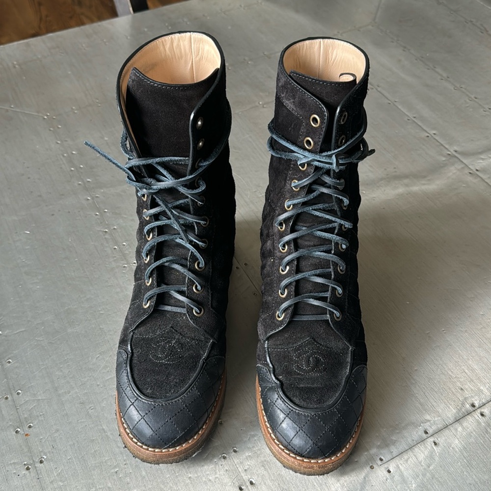 Chanel black suede combat military boot bootie lace up quilted Sz 38.5 w/ box
